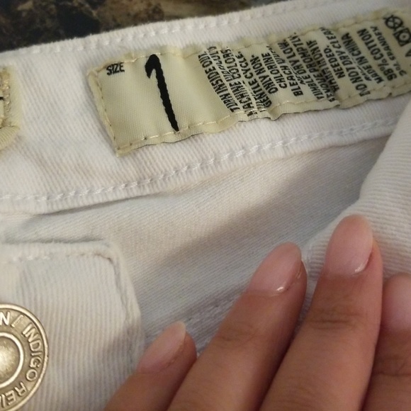 White jeans - Picture 4 of 8